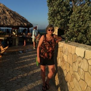 Meet your Posher, Karen